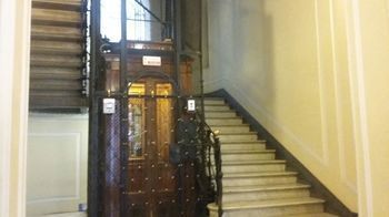 Check-inn Centro Gasthuis Genua