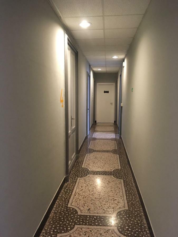Check-inn Centro Gasthuis Genua